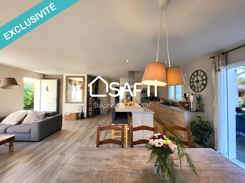 Vente maison 5 pièces 112 m² à Saint-Médard-en-Jalles (33160), 413 000 €