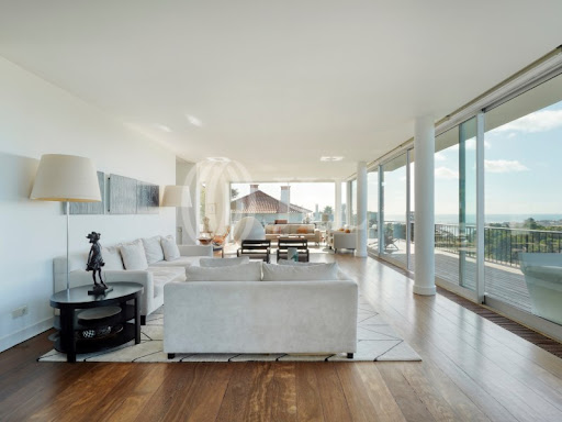 Maison avec piscine et terrasse 5