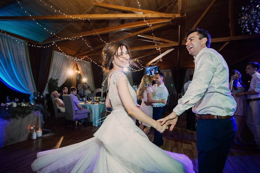 Fotógrafo de casamento Vitaliy Agababyan (agababjan). Foto de 4 de março 2019