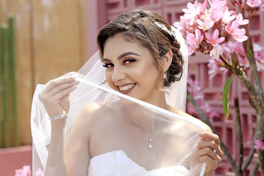 Fotógrafo de bodas Carlos Hernández (globestudio). Foto del 26 de junio 2020