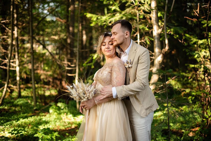 Wedding photographer Yuliya Silina (fotoryska). Photo of 8 November 2019