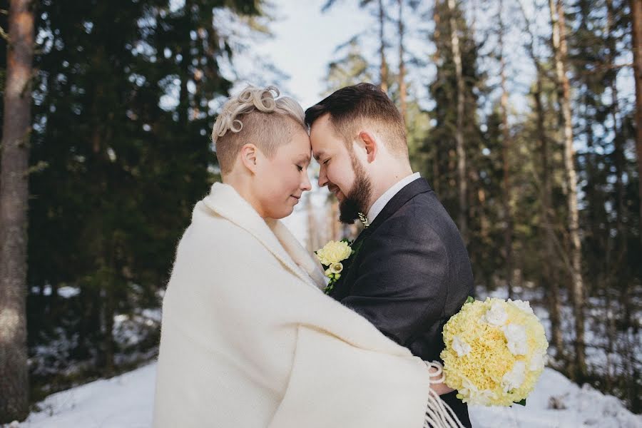 Fotógrafo de casamento Samu Lehtinen (samulehtinen). Foto de 24 de dezembro 2018