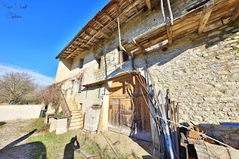 maison à Challes-la-Montagne (01)