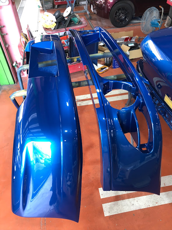 インプレッサ WRXのワイドボディ化・全塗装・相談に乗ってくださいに関するカスタム事例の投稿画像8枚目