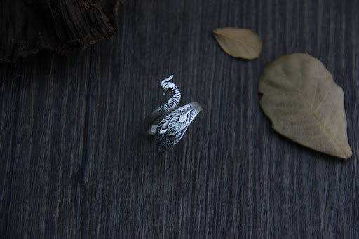 Title 2, Vintage ring met pauwenmotief voor dames, een t...