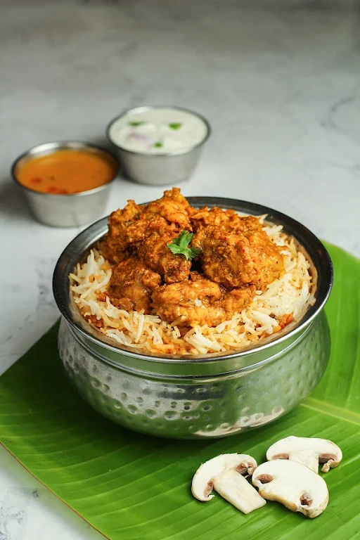 Hyderabadi Mushroom Biryani