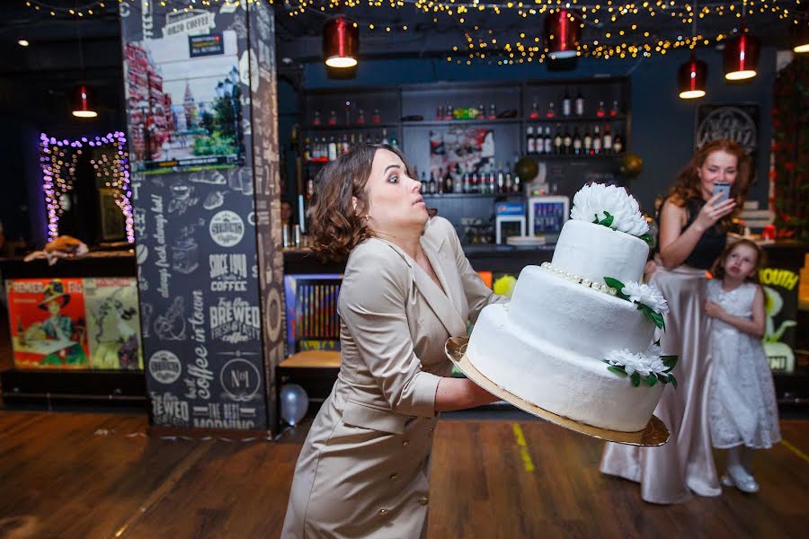 Wedding photographer Vitaliy Zhernosenko (zhernosenko). Photo of 10 February 2022