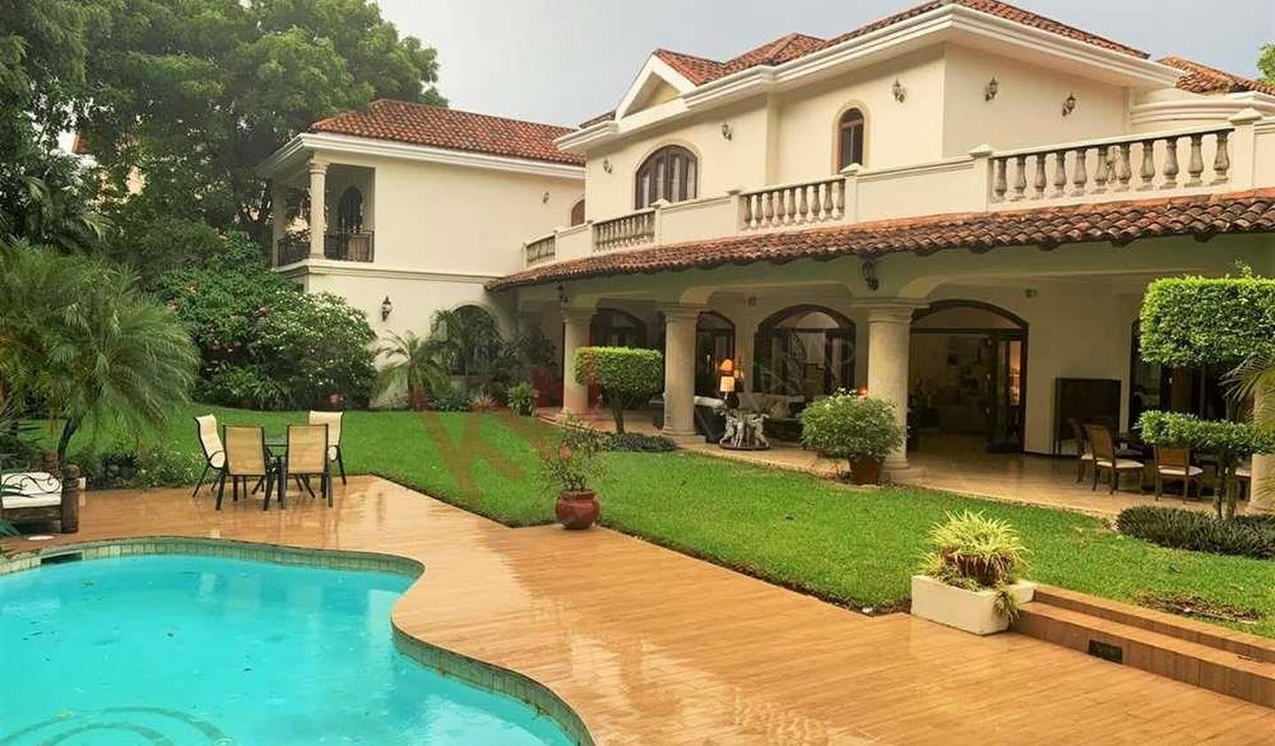 House with pool and terrace Managua