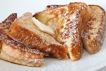 Never Dry, Never Soggy - This Is How You Make Perfect French Toast Every Time! was pinched from <a href="http://12tomatoes.com/jolt/breakfast-recipe-perfect-french-toast.html" target="_blank">12tomatoes.com.</a>