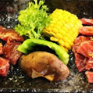 食藏燒肉居酒屋