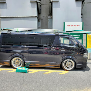 ハイエースバン