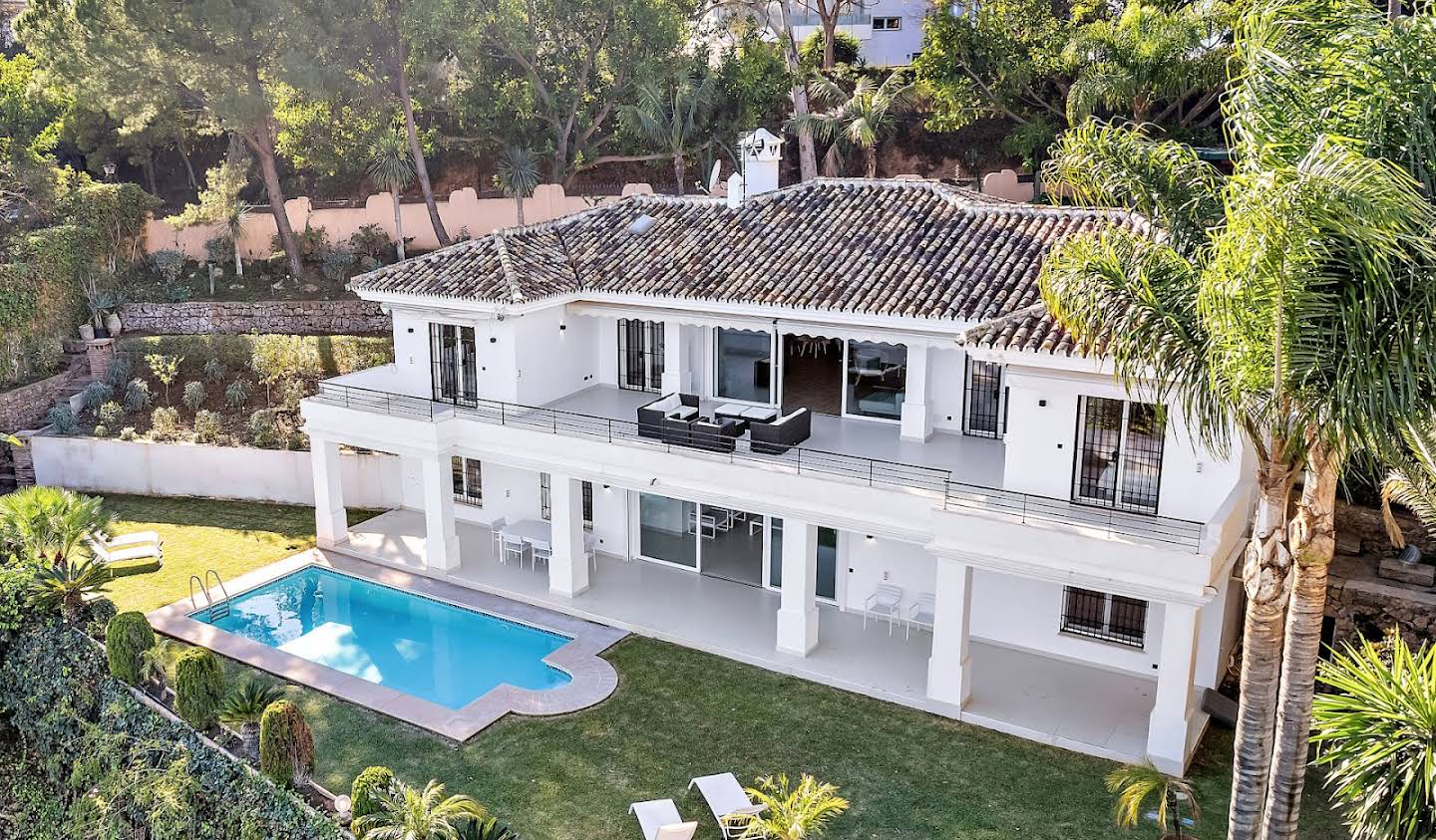 Villa with pool and garden Marbella