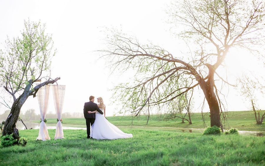 Fotógrafo de bodas Nikolay Shemarov (schemarov). Foto del 10 de marzo 2015