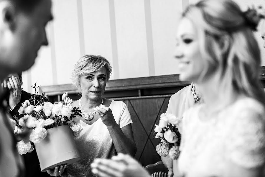 Fotógrafo de casamento Anastasiya Lesnova (lesnovaphoto). Foto de 19 de maio 2018