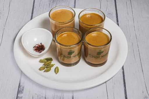 Kesar Elaichi Chai [4 Serving Of Cutting Chai]