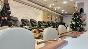 CHAMBERS BEAUTY SPA logo