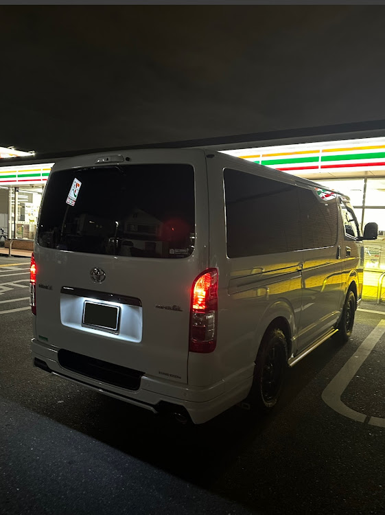 ハイエースバンの車男さんが投稿したカスタム事例の投稿画像2枚目