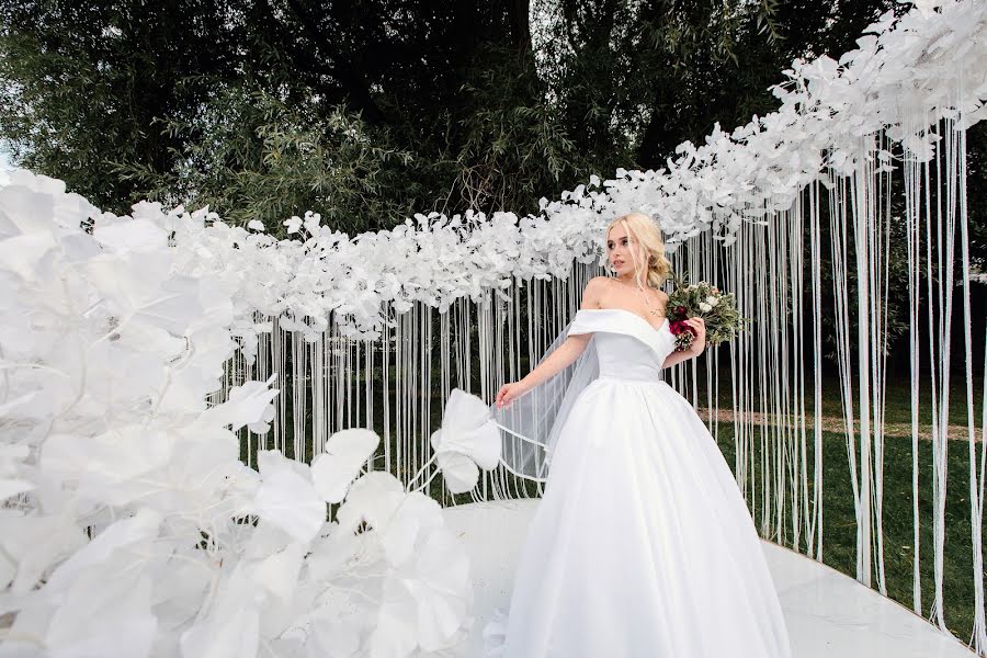 Wedding photographer Darya Nelyubova (nelyubova). Photo of 13 August 2019