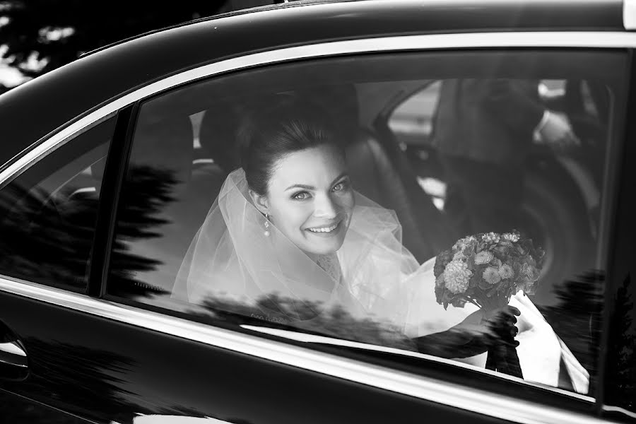 Wedding photographer Olga Sarka (sarka). Photo of 24 September 2015