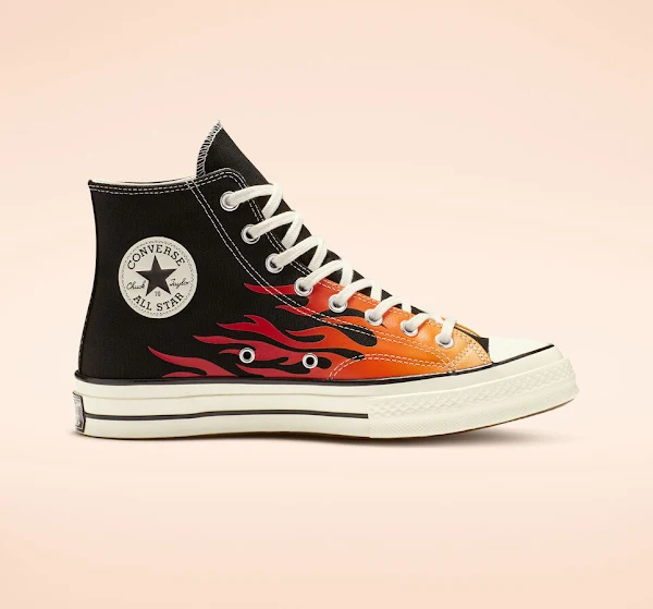 Converse photo 