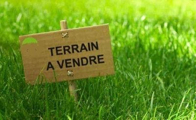 Vente terrain  275 m² à Chantonnay (85110), 23 000 €