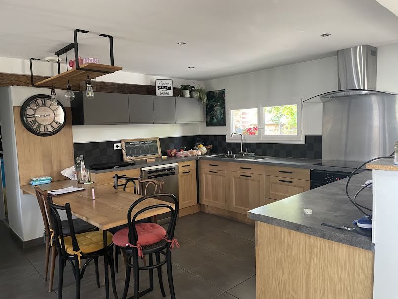 Vente maison 7 pièces 190 m² à Saint-Yorre (03270), 296 800 €