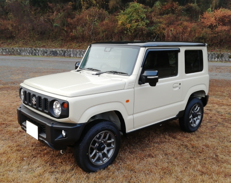 ジムニーのシャコタン歴35年の男がクロカン四駆を乗る！・新型ジムニー・新型ジムニー2型・今冬は林道行きまくり！に関するカスタム事例の投稿画像1枚目