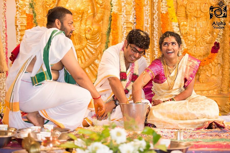 Wedding photographer Virivinti Sharath Parashuram (alphastudioss). Photo of 6 December 2020