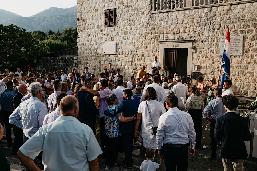 Fotógrafo de bodas Ivana Ćesić (objektivka). Foto del 25 de noviembre 2023