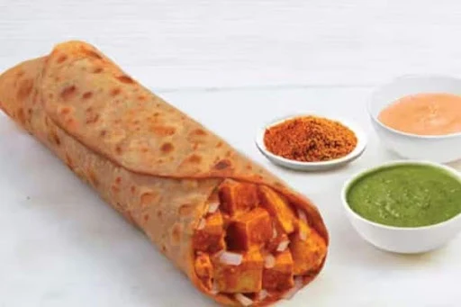 Chilli Paneer Roll [Serves 1, 9 Inches]