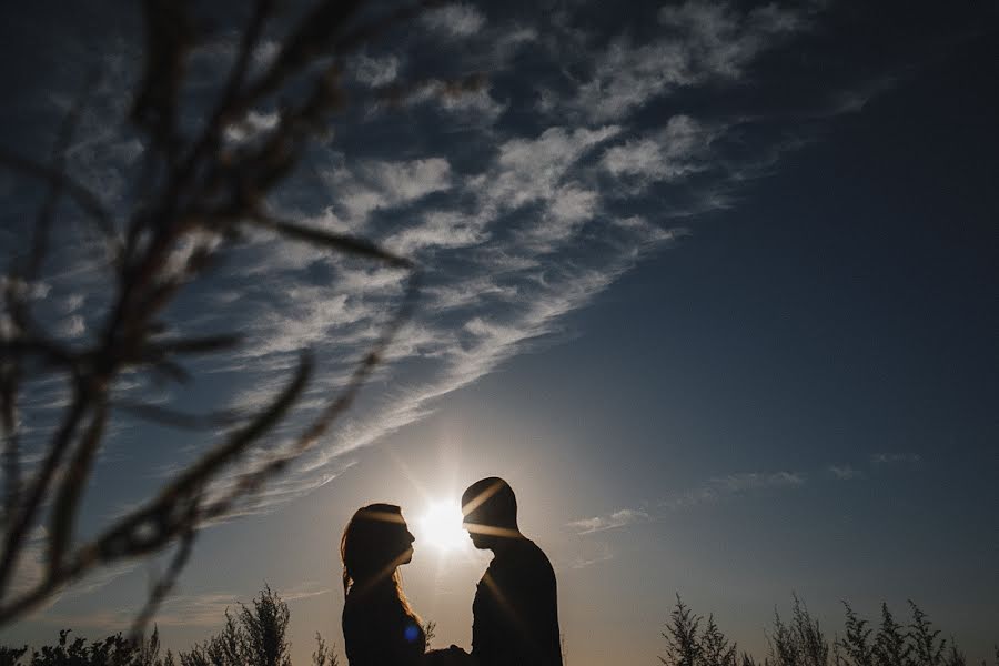 Fotógrafo de casamento Darya Ovchinnikova (ovchinnikovad). Foto de 8 de outubro 2018