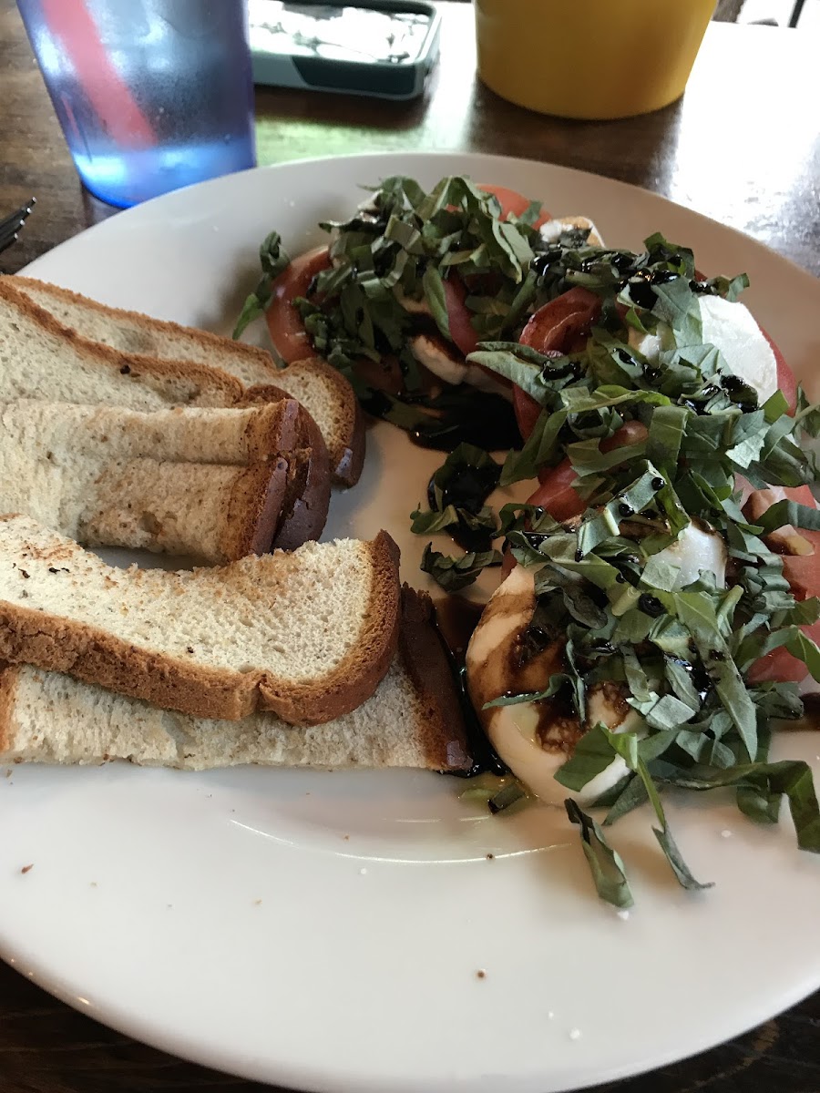 Caprese salad with GF bread