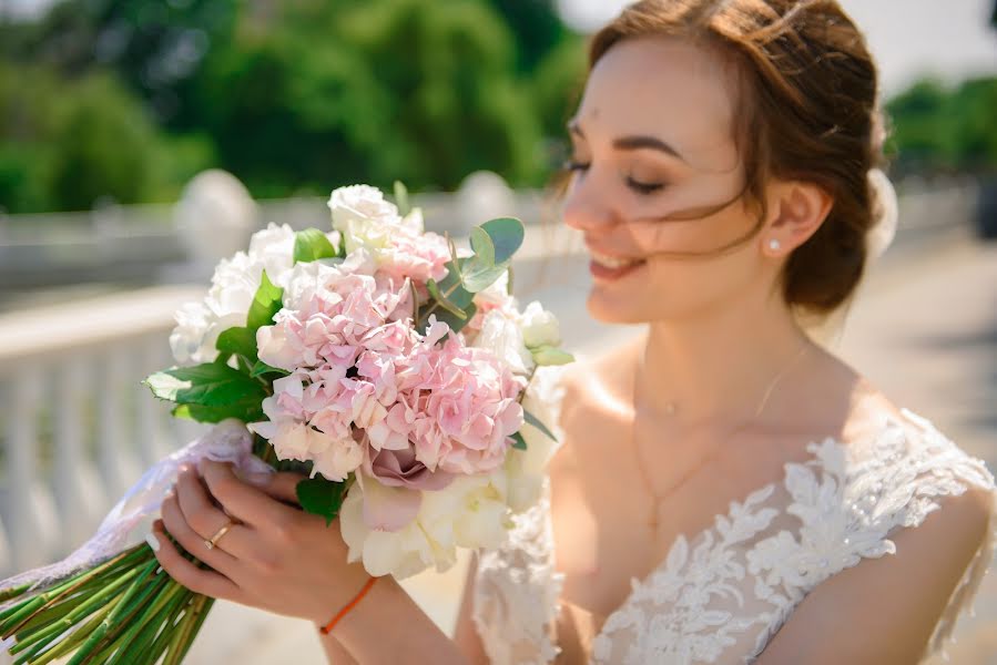 Wedding photographer Bogdan Gordeychuk (savedframe). Photo of 16 April 2020