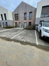 parking à Bussy-Saint-Georges (77)