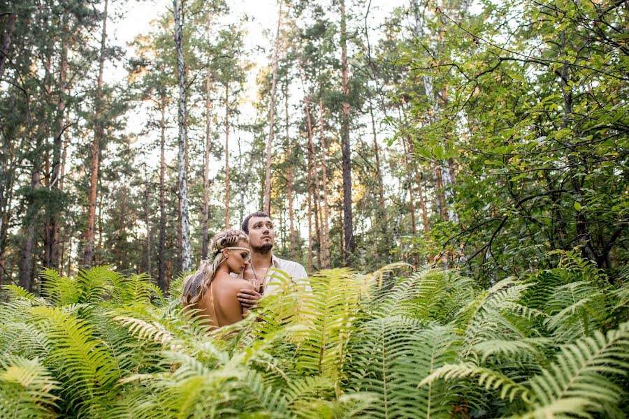 Fotografo di matrimoni Anna Shadrina (ashan). Foto del 1 settembre 2015