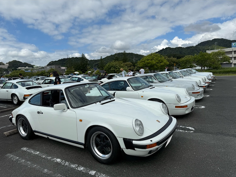 911 クーペのポルシェ・50周年930イベント・蒲郡ラグーナテンボス・930reunion・ポルシェ女子に関するカスタム事例の投稿画像11枚目