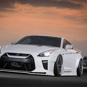 NISSAN GT-R R35