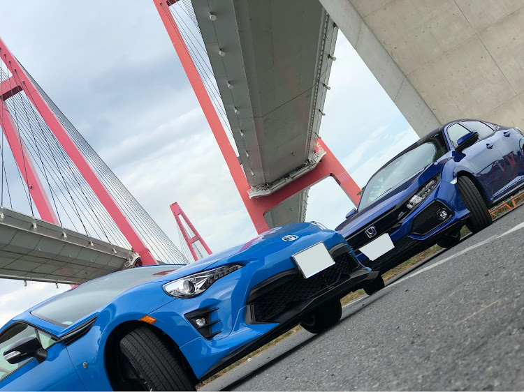 86のドライブ・コラボ・ブルー・シビックハッチバックに関するカスタム事例の投稿画像1枚目