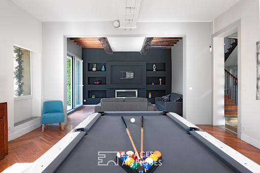 House with pool and garden 3