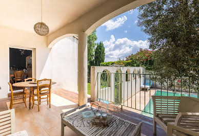 House with pool and terrace 3