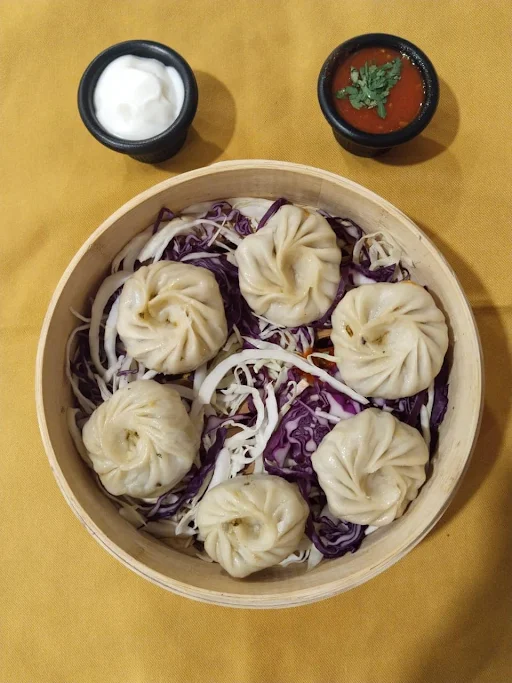 Veg Steamed Momos [6 Pieces]