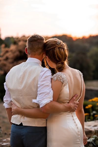 Fotógrafo de casamento Vikki Kelly (vikkikelly). Foto de 7 de fevereiro 2023