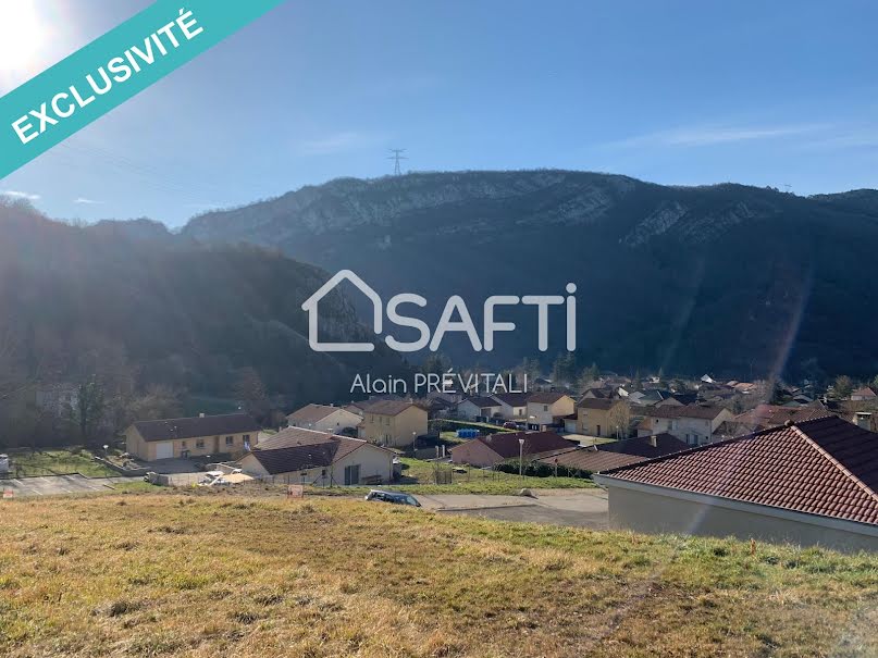 Vente terrain  2402 m² à Thoirette (39240), 147 000 €