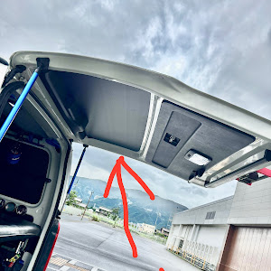 ハイエースバン