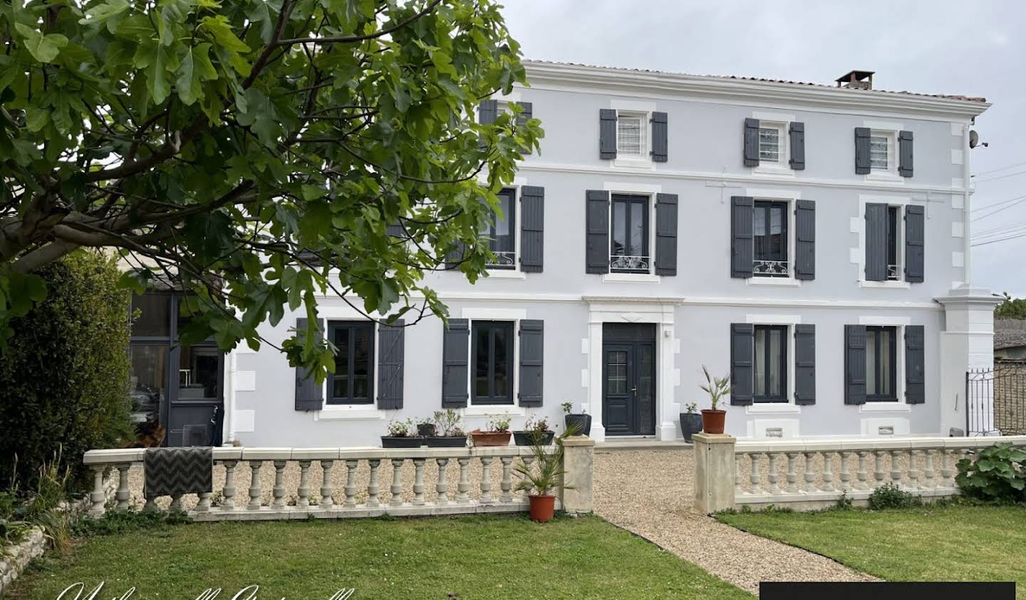 Maison avec piscine et jardin Aulnay