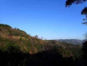 右に展望（養老山など）