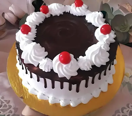 Eggless Special Black Forest Cake