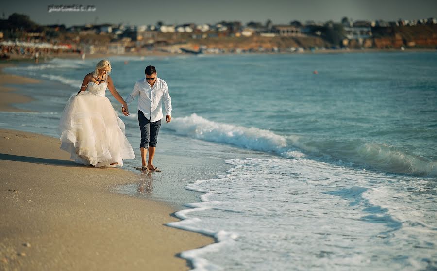 Wedding photographer Vasile Domocos (vasiledmc). Photo of 3 July 2019