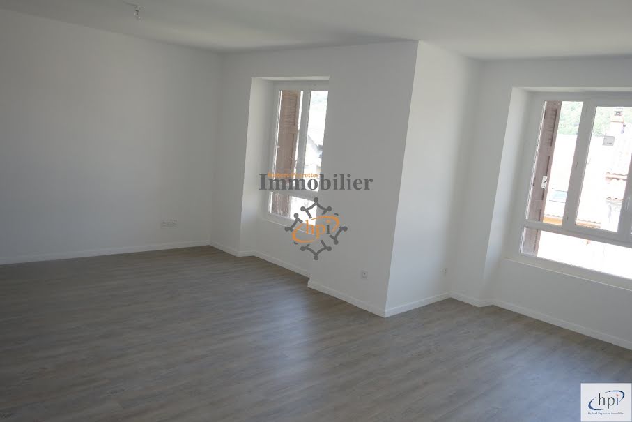 Location  appartement 3 pièces 76 m² à Saint-Affrique (12400), 547 €