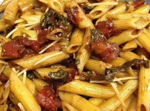 Kim's Penne with Bacon & Tomatoes